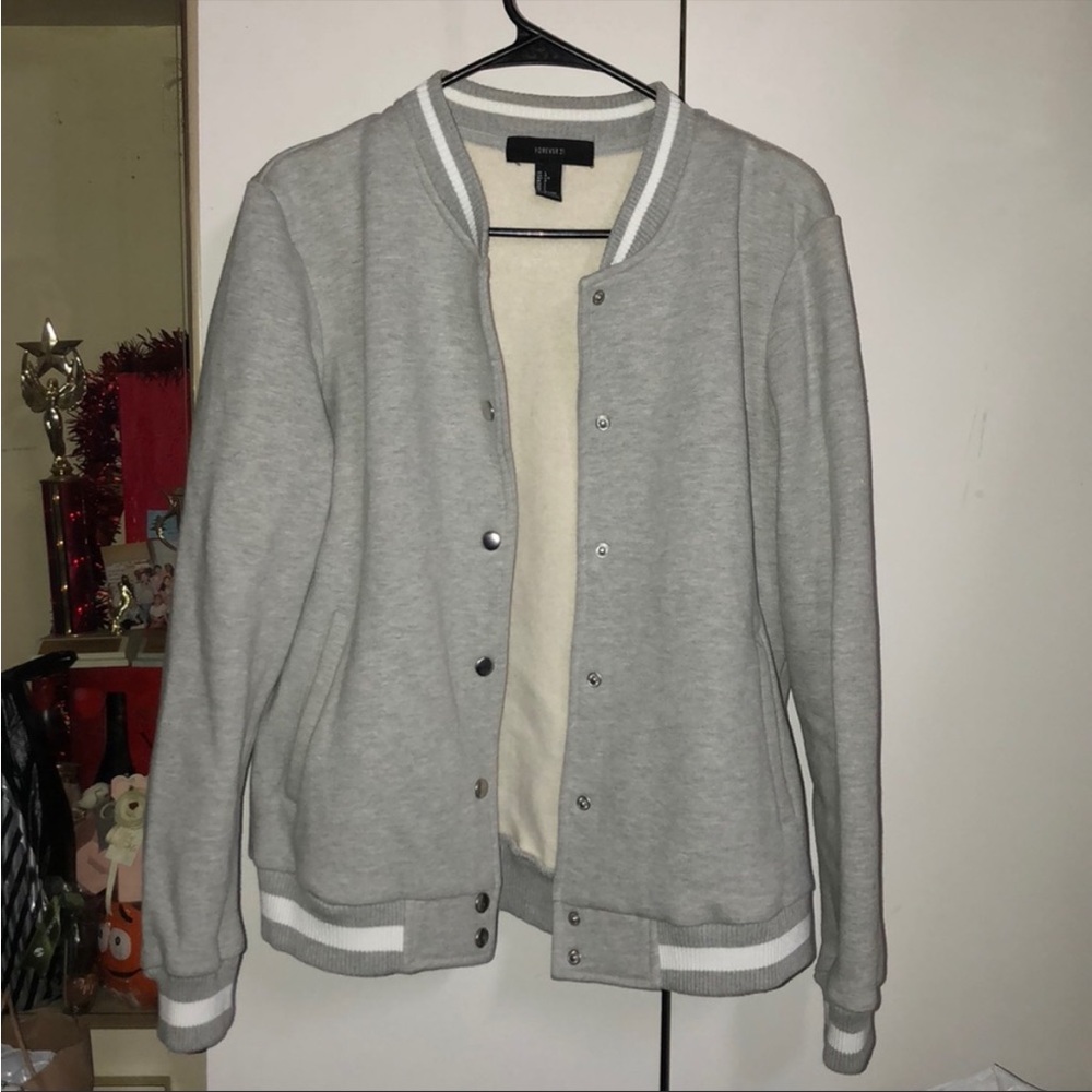 FOREVER 21 GRAY VARSITY JACKET